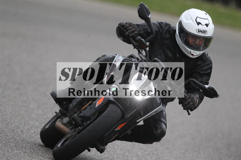 /Archiv-2025/10 23.04.2025 Cornu Master School ADR/gruen-vert/9